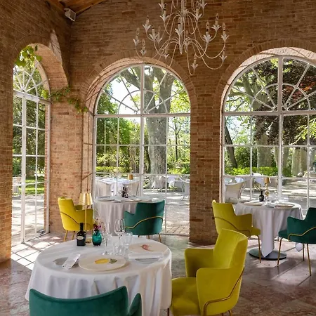 La Magdeleine - Mathias Dandine Hotel