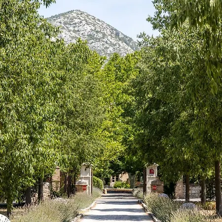 La Magdeleine - Mathias Dandine Hotel 5*